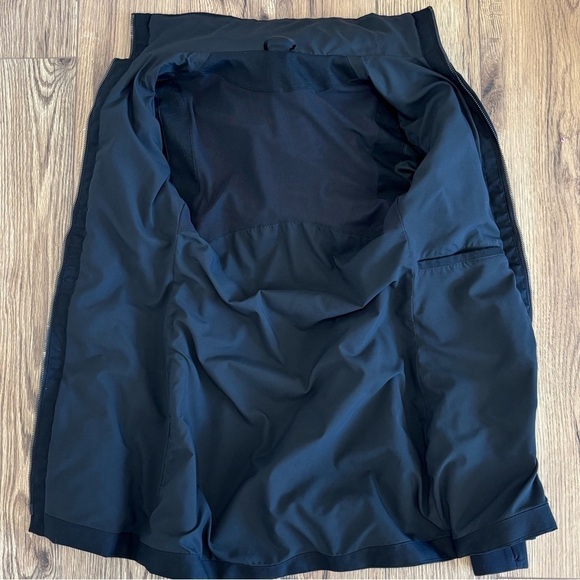 Lululemon Women's Like A Glove Full Zip Fitted Hooded Jacket in Black Size 2 - Picture 5 of 11
